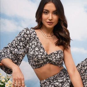 Floral one shoulder crop top